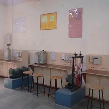 MAEER'S MIT Polytechnic Pune Computer Lab photo 5